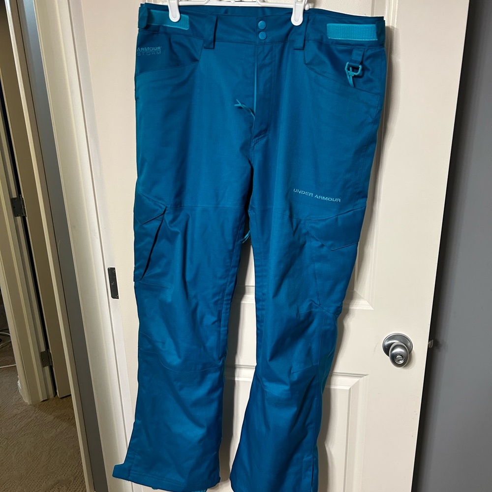 Under Armour snow pants Large